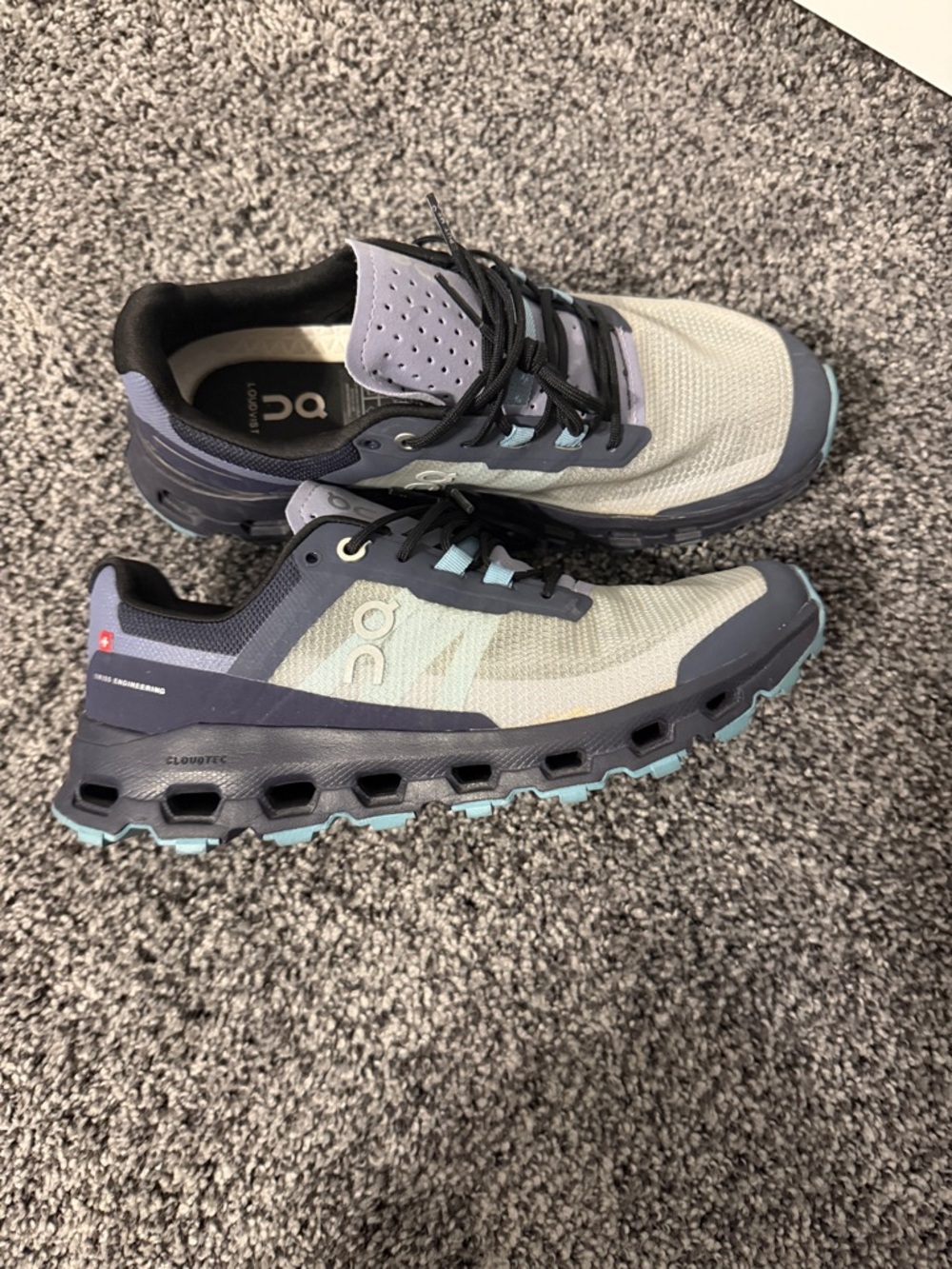 On Running Cloudventure Women's Trail Shoes - Gray/Blue